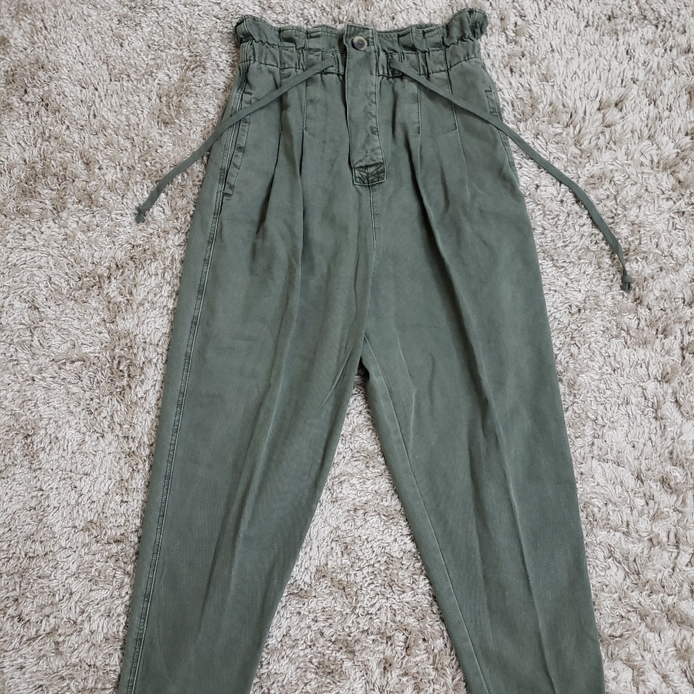 Free People Green Cinched High Waistline Pants S
